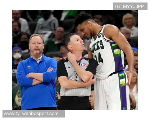 字母哥无奈感叹队友表现不佳特纳罗林斯小波特外线投篮惨淡