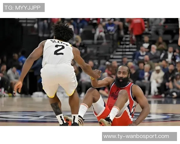 快船训练未取消哈登小卡祖巴茨等球员均在场上参与训练